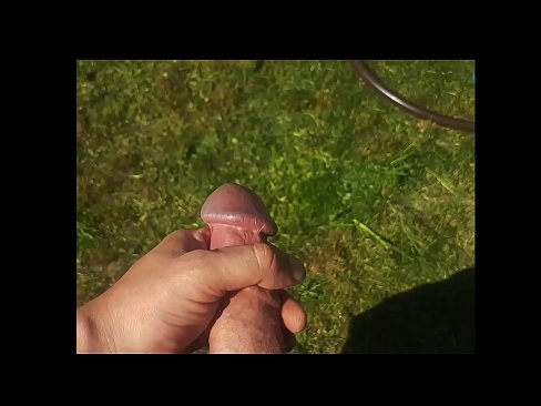 ❤️ Horúca kočka si nechá jebnúť ružovú kundičku a vystrieka sa so squirtom v letnej záhrade ❤️❌ Porno video na porno sk.tusar.top ❌️❤